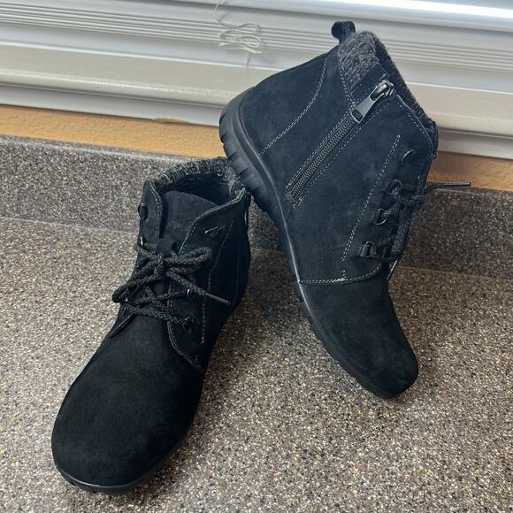 Propet Ankle Bootie Women's Sz 10 M (B) Black Suede Comfort Casual Lace Up Boots - Picture 2 of 11